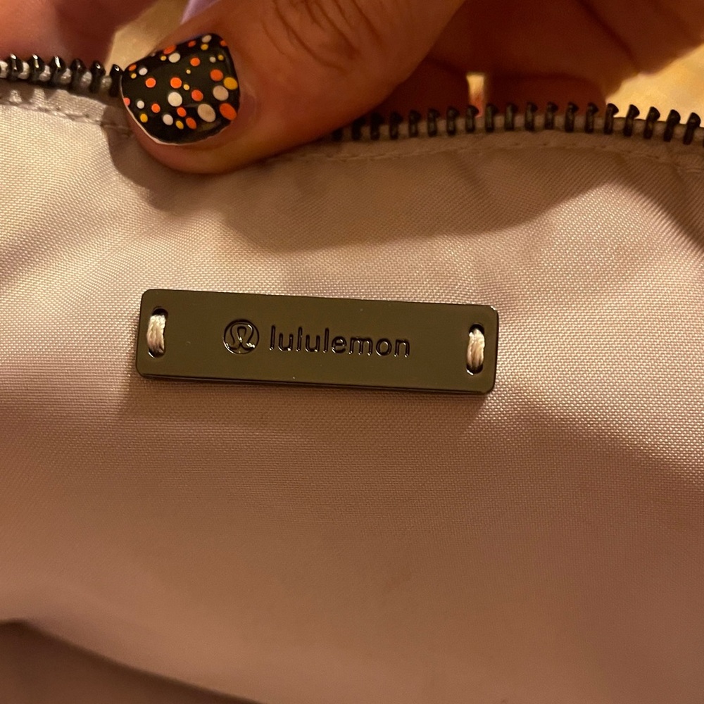 Lululemon Athletica Beige Crossbody Bag - Picture 5 of 10